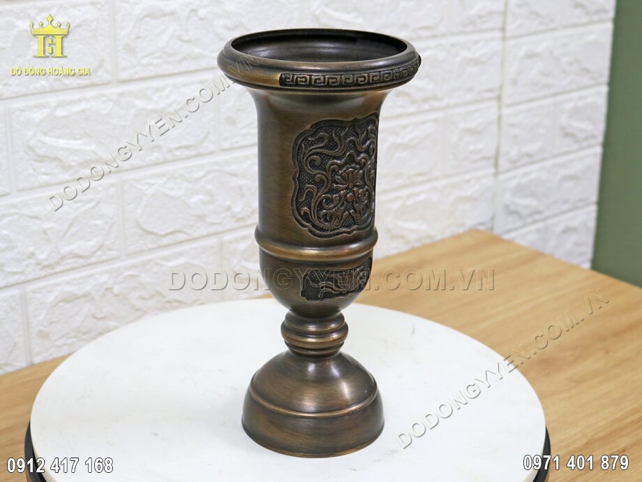 Sản phẩm ống cắm hương bằng đồng c&oacute; độ bền cao, an t&acirc;m sử dụng l&acirc;u d&agrave;i